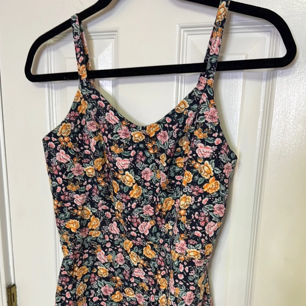 Floral Sleeveless Dress - Picture 2 of 8